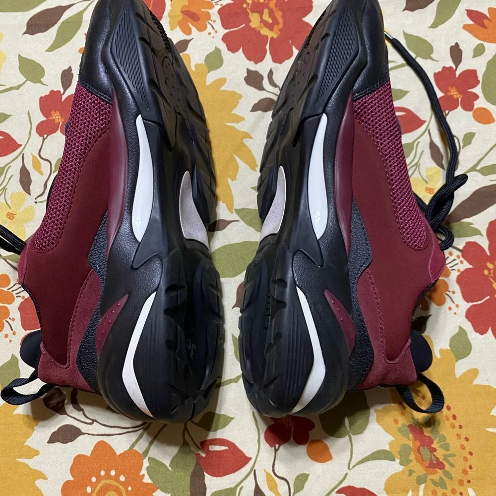 Puma Thunder Spectra Jr Boy Girl Kids Youth GS Shoes 368504 03 Burgundy Size 7 C